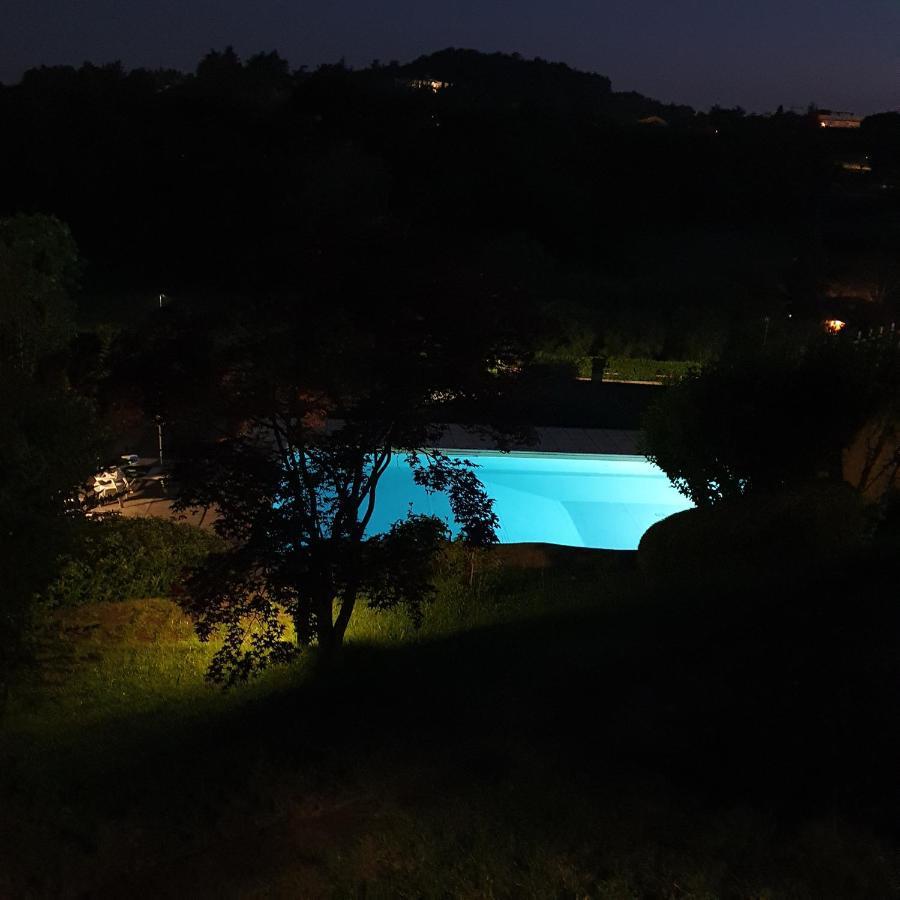 סויאנו דל לאגו Appartamento Stropea Con Giardino Privato E Piscina מראה חיצוני תמונה